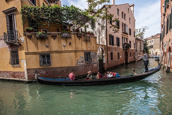 Venice Gondola Experience - What You’ll See: Grand Canal Views and Quieter Side Canals