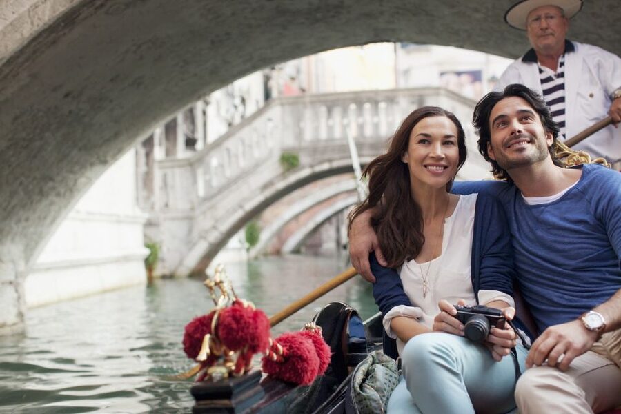 Venice: Grand Canal by Gondola with Live Commentary - Key highlights worth aiming for