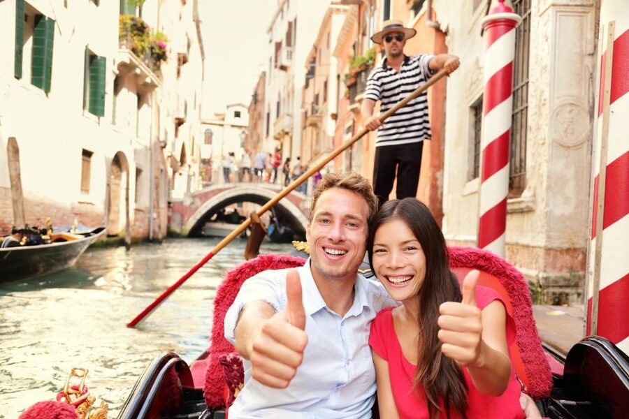 Venice: Grand Canal by Gondola with Live Commentary - Who this gondola tour fits best, and who should skip it