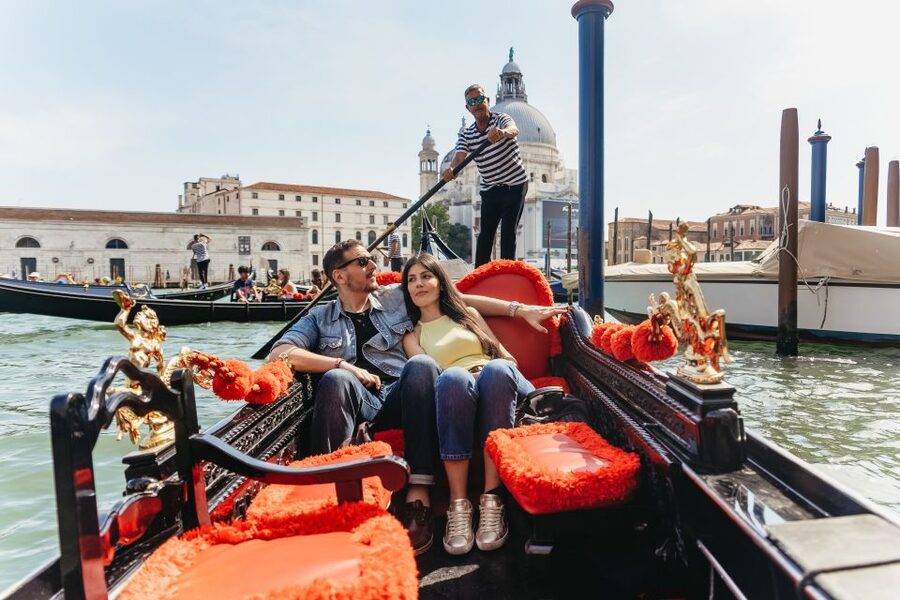 Venice: Grand Canal Gondola Ride with App Commentary - Key things you will remember