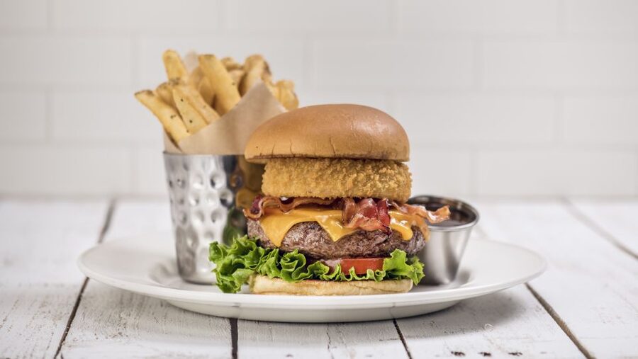 Venice: Hard Rock Cafe with Set Menu for Lunch or Dinner - How the meal flows in real life, from check-in to dessert
