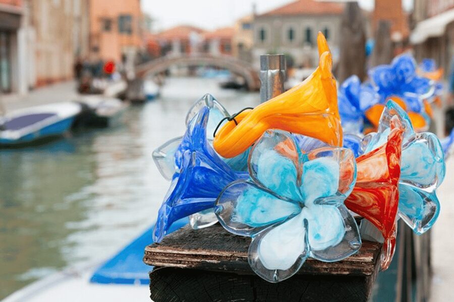 Venice Islands: Murano Glass & Burano Colors Guided Visit - What makes the guide matter more than you think
