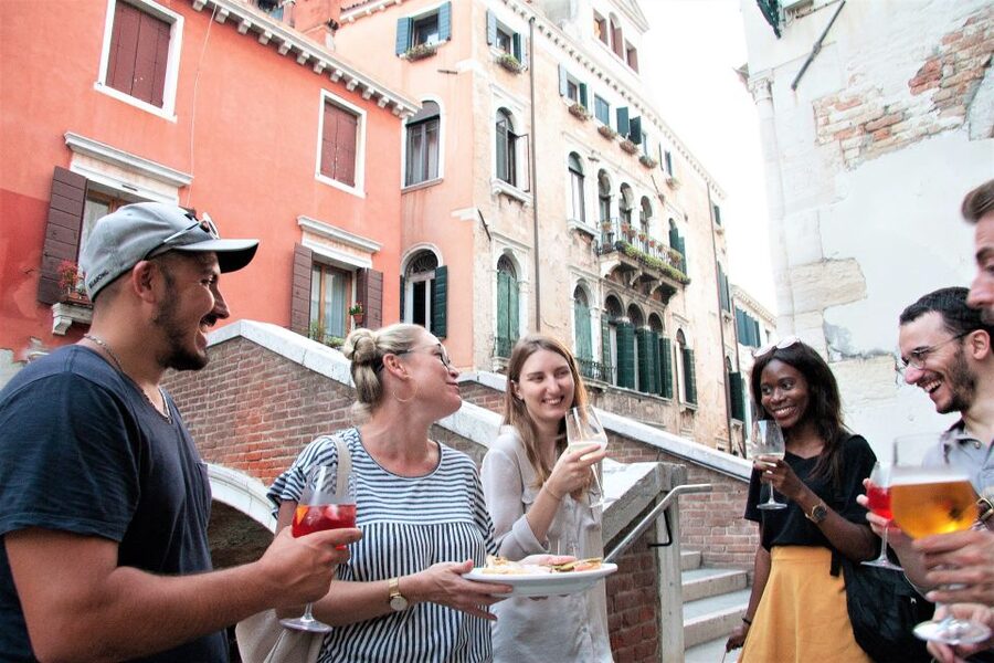 Venice: Local Secrets of Venice Tapas & Wine Walking Tour - Wine included: choosing red, white, or prosecco without the guesswork