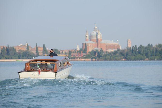 Venice Marco Polo Airport Link Arrival Transfer - Finding Desk 71 at Marco Polo Airport Without Losing Time