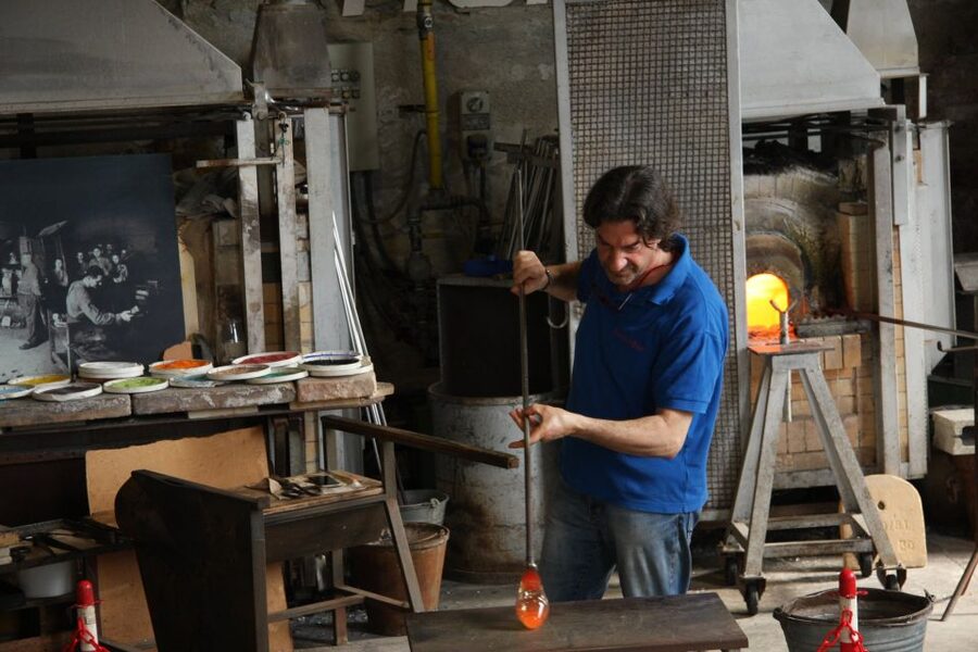 Venice: Murano, Burano, Torcello, and Glass Factory Tour - Boat ride on the Venetian Lagoon: the views and the timing