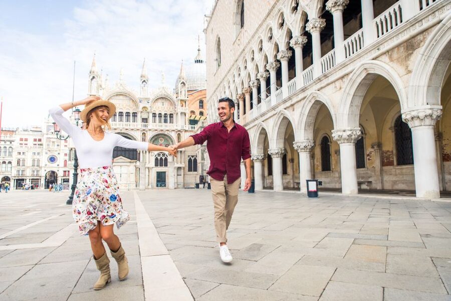 Venice: Photoshoot at Piazza San Marco and the Canals - Key things that make this Venice photoshoot work