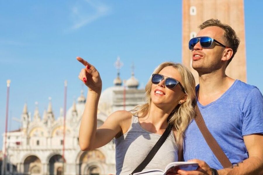 Venice : Private Custom Walking Tour With A Local Guide - From maze to map, a private guide changes everything