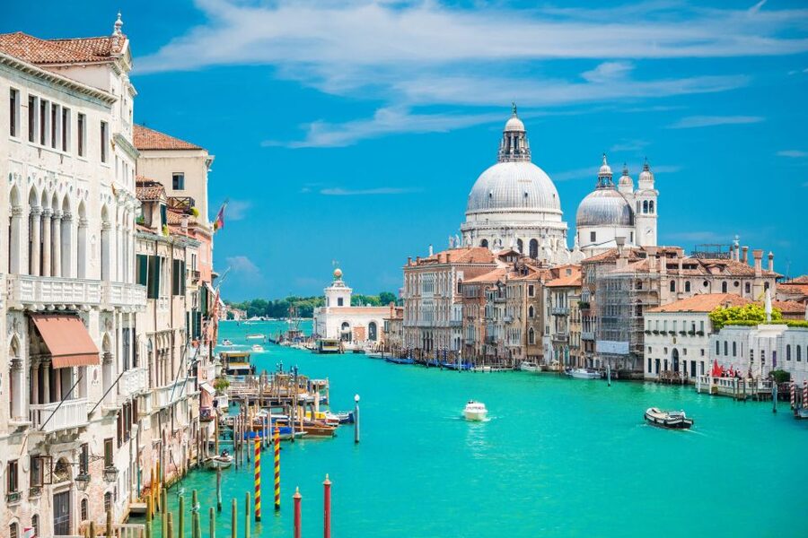 Venice : Private Custom Walking Tour With A Local Guide - Practical tips to get the best day on your feet