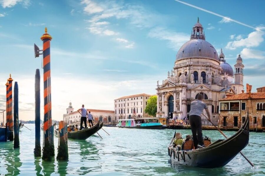 Venice : Private Custom Walking Tour With A Local Guide - Who should book this Venice private walking tour