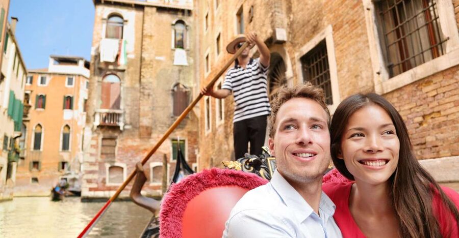 Venice: Private Gondola Ride - Key things that make this ride worth it