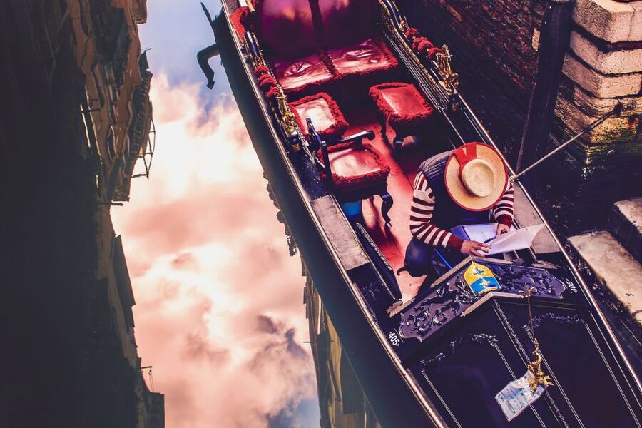 Venice: Private Gondola Ride - San Moisè Church: the calmer close that helps Venice feel real