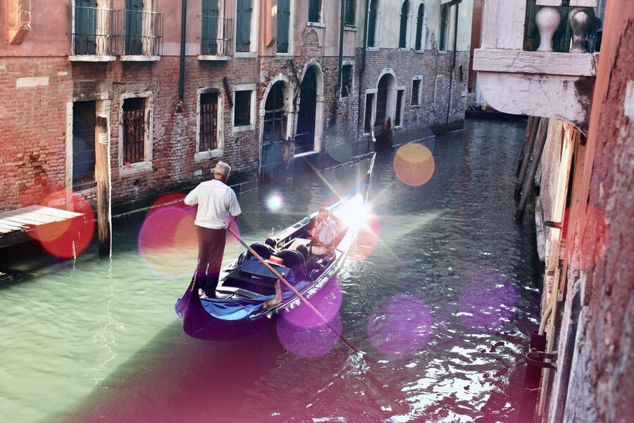 Venice: Private Gondola Ride - Comfort, rules, and what can affect your ride