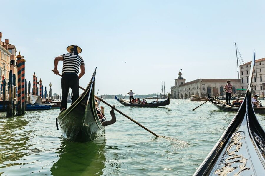 Venice: Private Gondola Ride along Grand Canal - Ponte dell’Accademia To The Grand Canal: The Route Builds Momentum