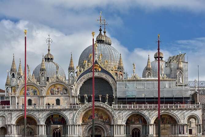 Venice Private Gondola Ride: Explore Hidden Canals and Sights - Key Things to Know Before You Glide Off