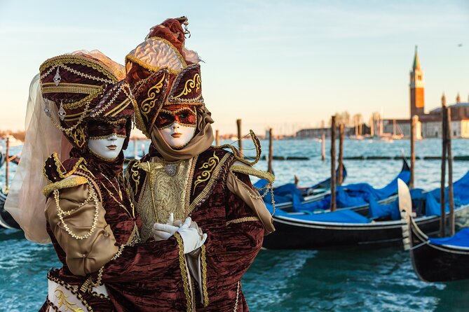 Venice Private Gondola Ride: Explore Hidden Canals and Sights - Carmelite Church and the Quiet Start: How the Early Minutes Set the Mood
