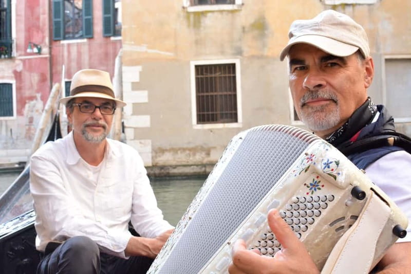 Venice: Romantic Shared Gondola Serenade on the Grand Canal - The Music Part: What Live Serenades Sound Like on a Central Gondola