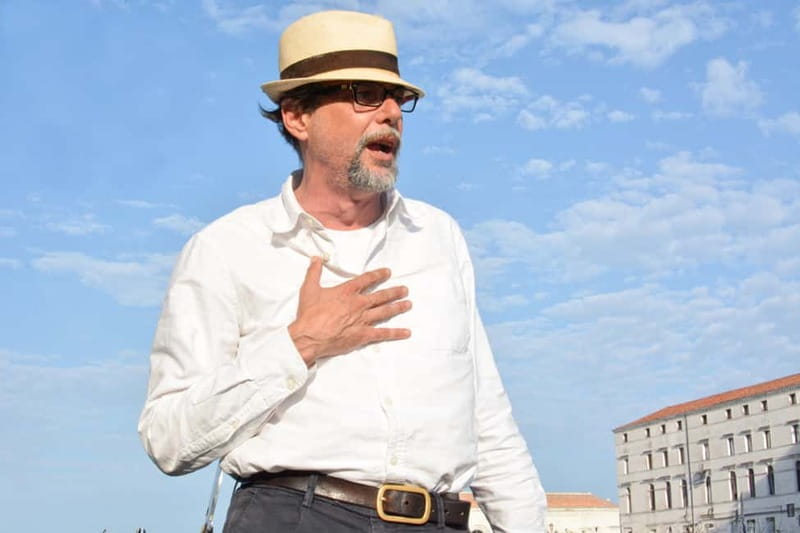 Venice: Romantic Shared Gondola Serenade on the Grand Canal - Sunset Virtual Reality on the Grand Canal: Fun, Not Complicated