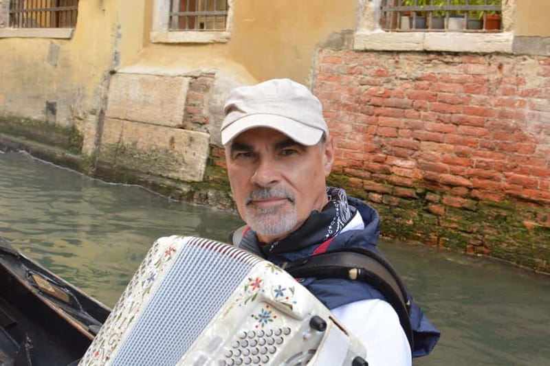 Venice: Romantic Shared Gondola Serenade on the Grand Canal - Price and Value: Is $55.51 a Good Deal for a Serenaded Gondola?
