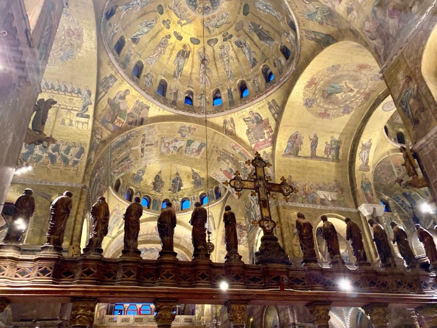 Venice: Saint Mark's Basilica Guided Tour - Skip-the-line entry: when it saves you and when it doesn’t