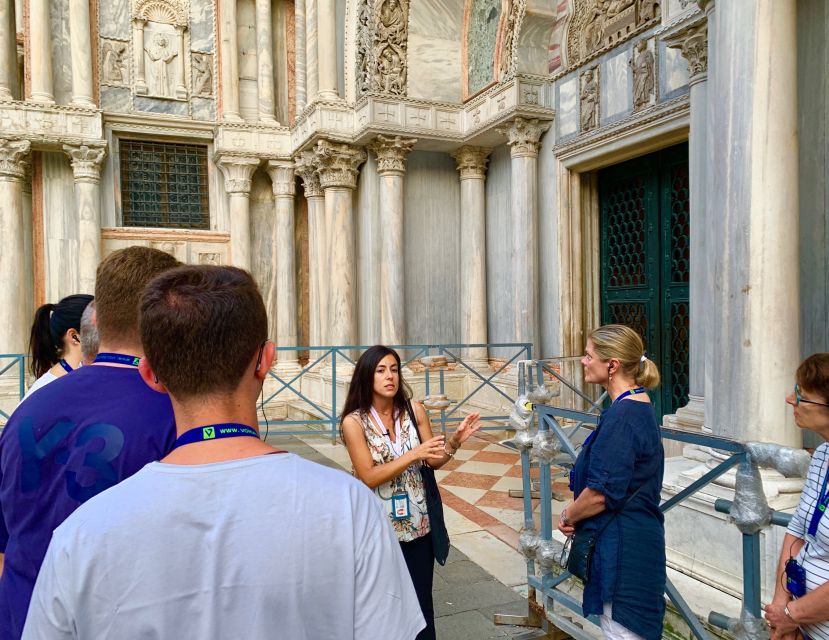 Venice: Saint Mark's Basilica Guided Tour - Meeting point and timing: how to avoid a frantic start