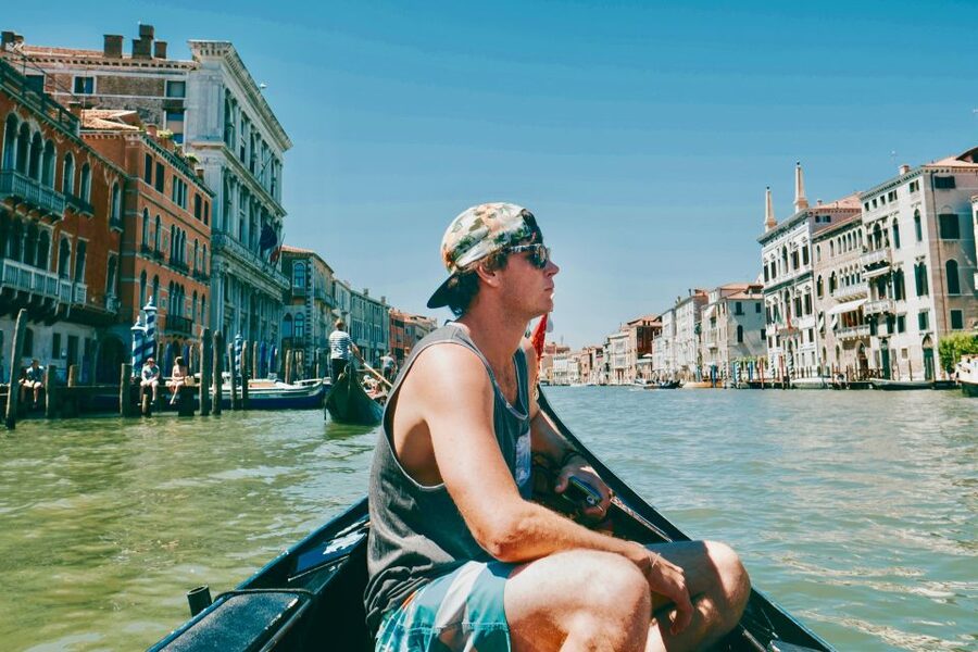 Venice: Shared Gondola Ride through the Lagoon City - Key points before you book
