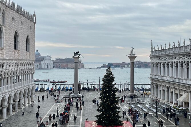 Venice: St.Mark's Basilica & Doge's Palace Tour with Tickets - Entering St. Mark’s Basilica: Dress Code, Limited Time, and Golden Mosaics