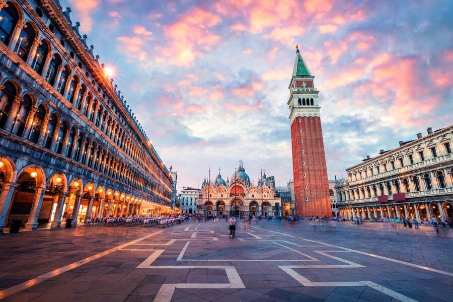 Venice: St. Mark's Basilica Priority Ticket and Audio Guide - Architecture mix you can spot, Byzantine plus Gothic plus Renaissance