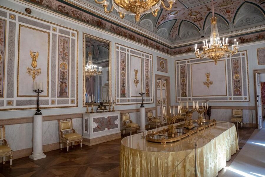 Venice: St. Mark's Basilica Tour with Doge's Palace Option - St Mark’s Square start: find the Winged Lion Column quickly