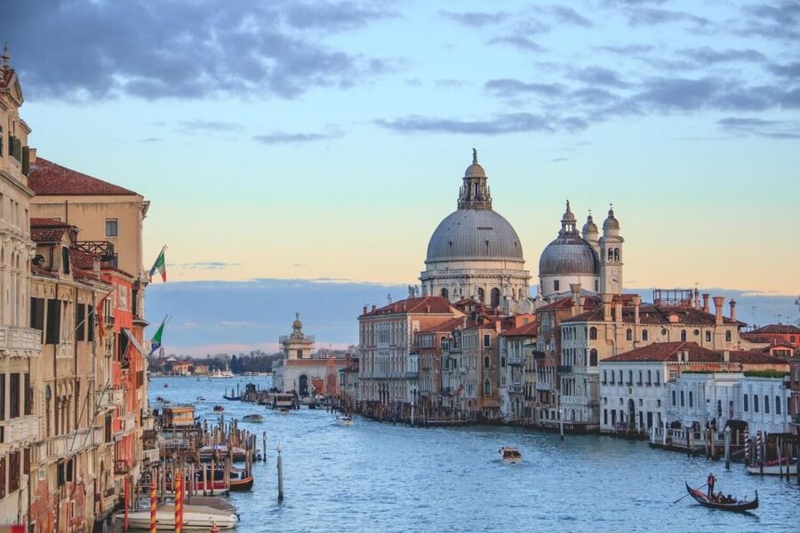 Venice: St. Mark's Basilica Tour with Doge's Palace Option - How long it takes, and how to plan your day around 1 to 2 hours