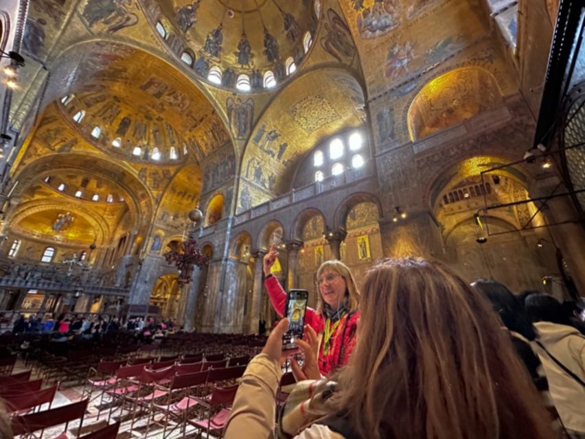 Venice: St Mark's, Doge's Palace, Murano & Burano Day Tour - A long day in two acts, how to manage lunch, pacing, and rest stops