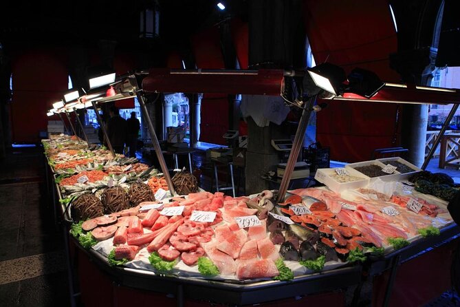 Venice Street Food Tour with Local Guide with Local Food Market Visit - Meeting by Rialto: Why the Walk Starts in the Right Place