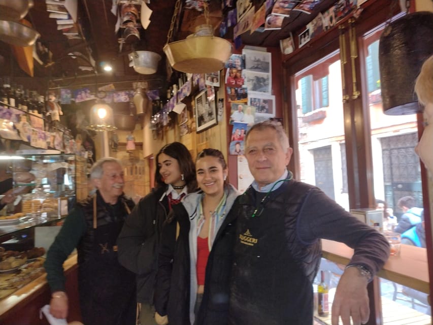Venice: Sunset Walking Tour with Food and Wine Tastings - Key Things To Know Before You Go