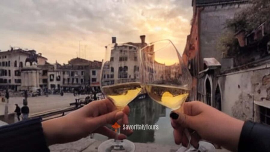 Venice: Sunset Walking Tour with Food and Wine Tastings - How The 3 Hour Sunset Walk Feels In Real Life