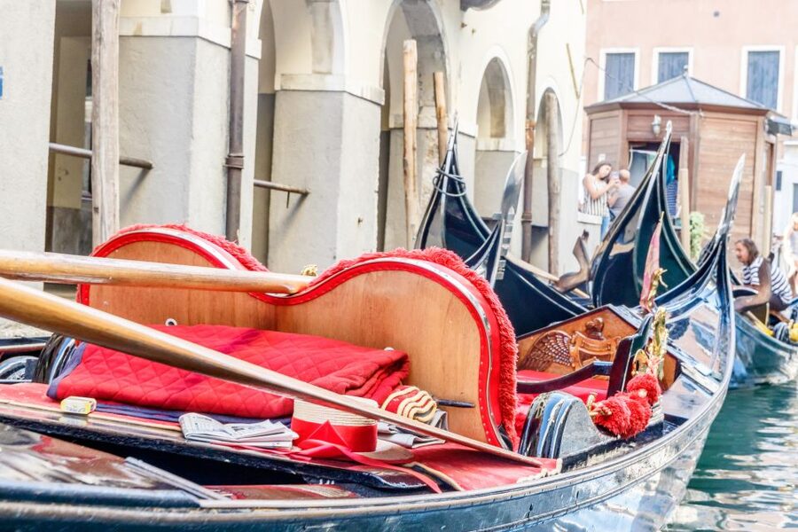 Venice: Traditional Shared Gondola Ride - Who This Gondola Ride Suits Best