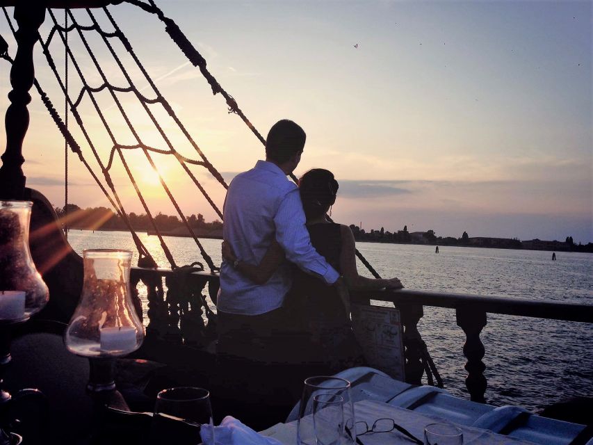 Venice: Venetian Lagoon Tour and Galleon Dinner - Comfort, Weather, and Motion Sickness Reality Check