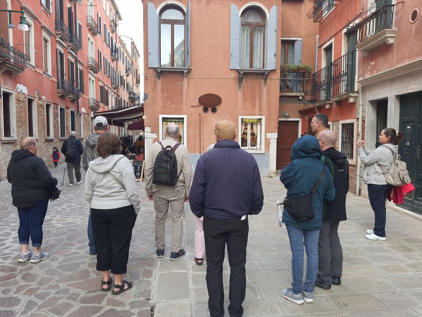 Venice: Walking Guided Tour of the City Must-See Sites - The San Polo Segment: How the Neighborhoods Connect on Foot