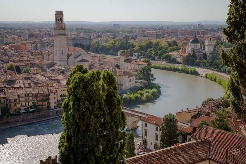 Verona: Classic and Hidden Gems Bike Tour - Bikes, pace, and how to judge the difficulty honestly
