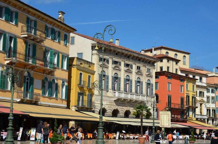 Verona Full-Day Tour from Lake Garda - Piazza dei Signori and Piazza delle Erbe: the Renaissance stage