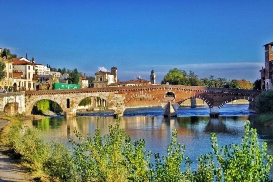 Verona: Highlights and Hidden Gems Walking Tour - Piazza Bra to Verona Arena: Roman Verona Up Close