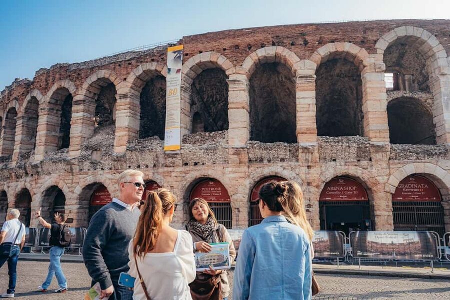 Verona: Highlights Walking Tour with Arena Priority Access - Castelvecchio Bridge and the Scaliger world up close