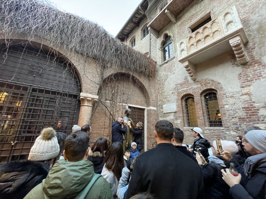Verona: Small Group Guided Walking Tour with Arena Tickets - Back to Piazza Bra: Your Verona overview in one half-day loop