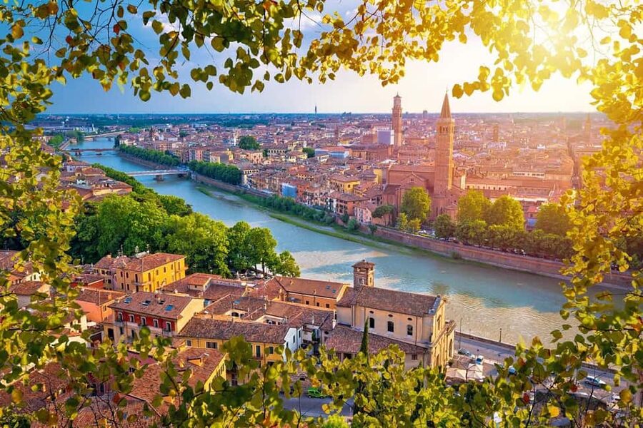Verona: Small Group Guided Walking Tour with Arena Tickets - The Verona Arena: Skip the lines, then follow the guide’s thread
