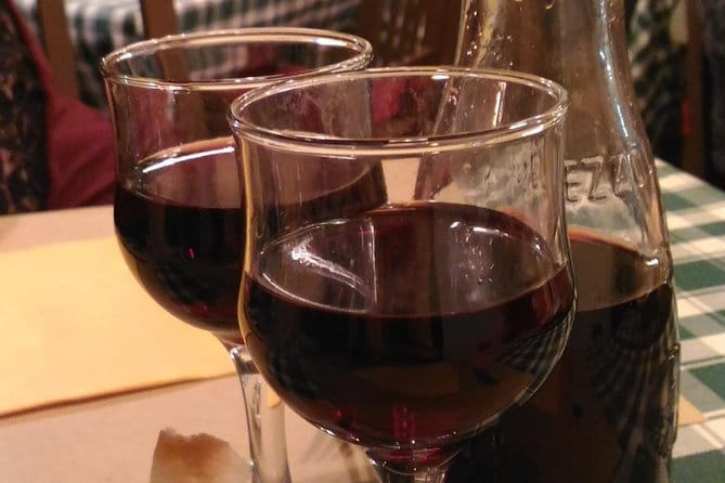 Walking Food Tour of Florence with Tastings and Wine - Going Beyond the City Center: Why This Route Feels More Authentic