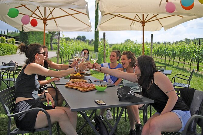 Wine and Food Tasting in the Vineyards in Lazise - Olive oil on toasted bread: the Lake Garda flavor test