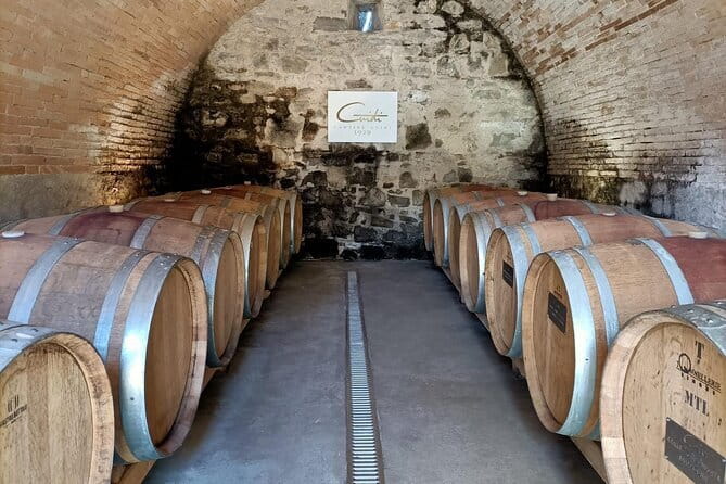 Wine Tasting Experience in Ponte Vecchio: Best Tuscany selection! - The Ponte Vecchio Stop: What Makes This Location Work