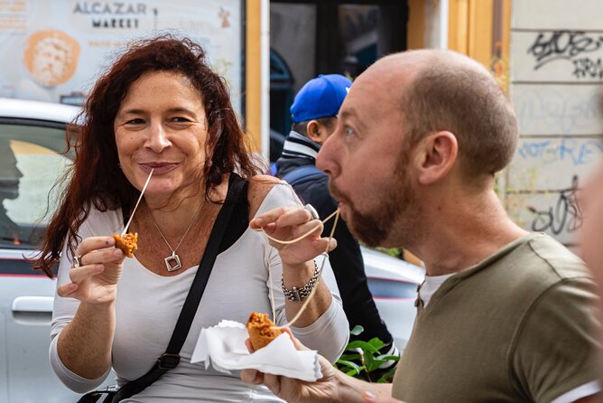Winner 2025 Rome Twilight Trastevere Food Tour by Eating Europe - Da Enzo al 29: Prosecco Toast and Classic Roman Comfort